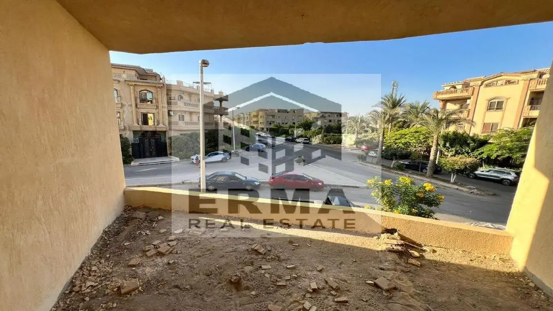 Luxurious Villa for Sale with Private Pool and Garden