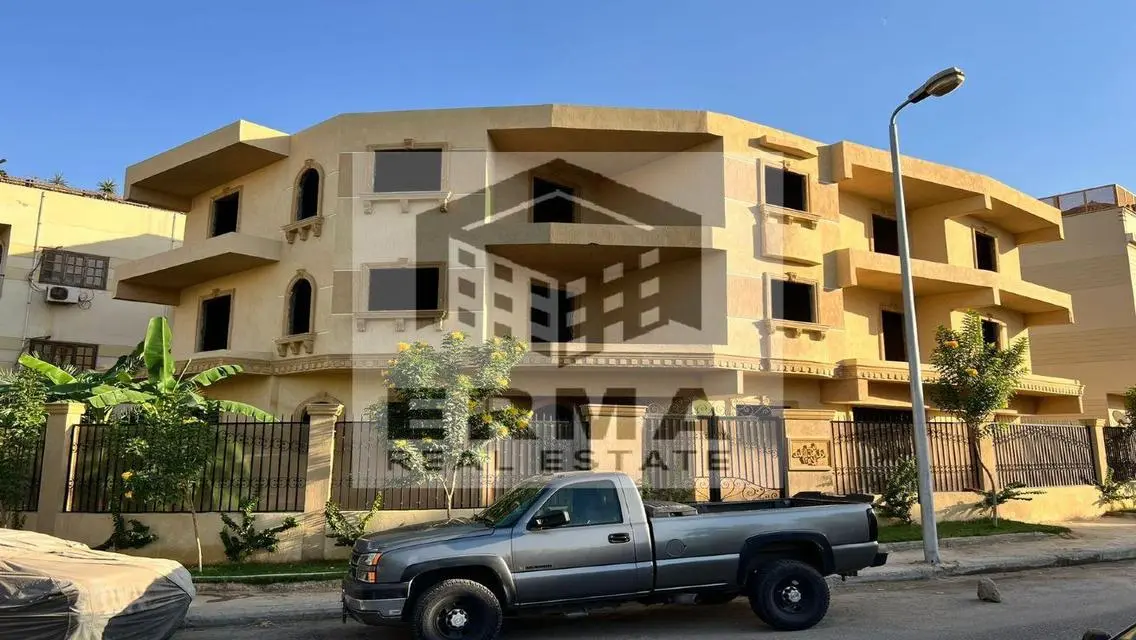 Luxurious Villa for Sale with Private Pool and Garden