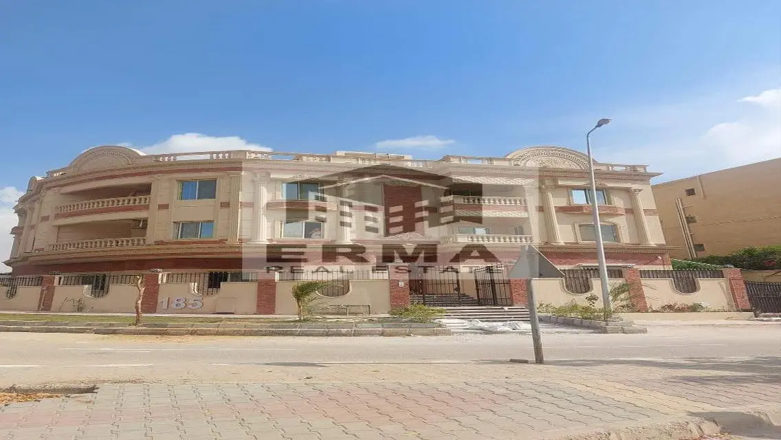 Luxurious Villa for Sale with Private Pool and Garden
