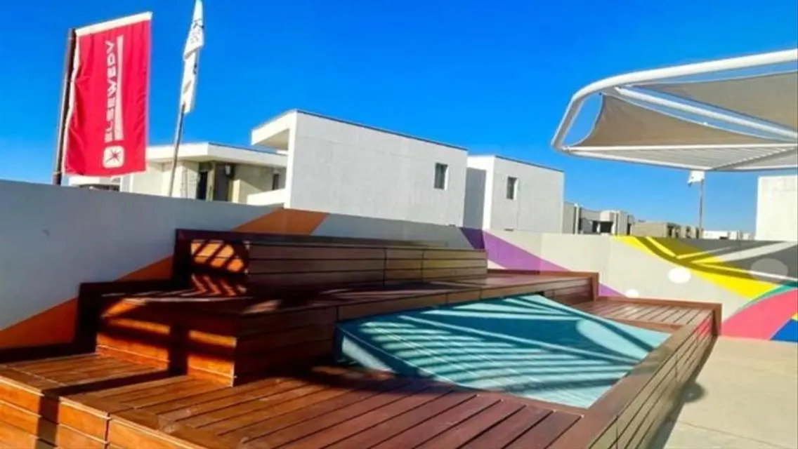 Luxurious Villa for Sale with Private Garden and Pool