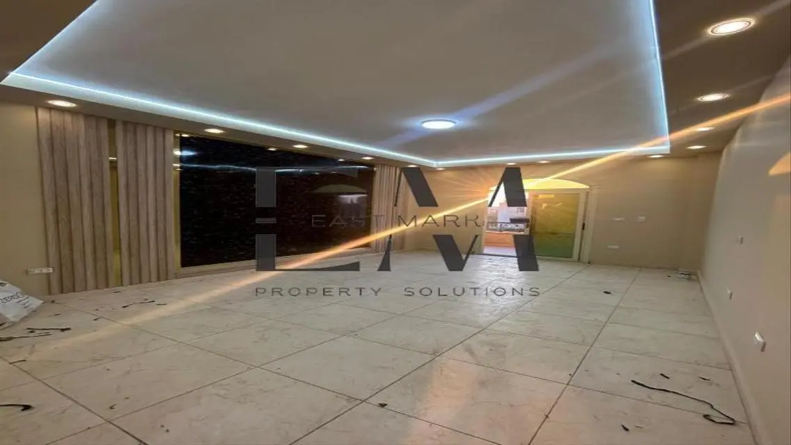 Apartment for Rent - 220 Square Meters for 30000