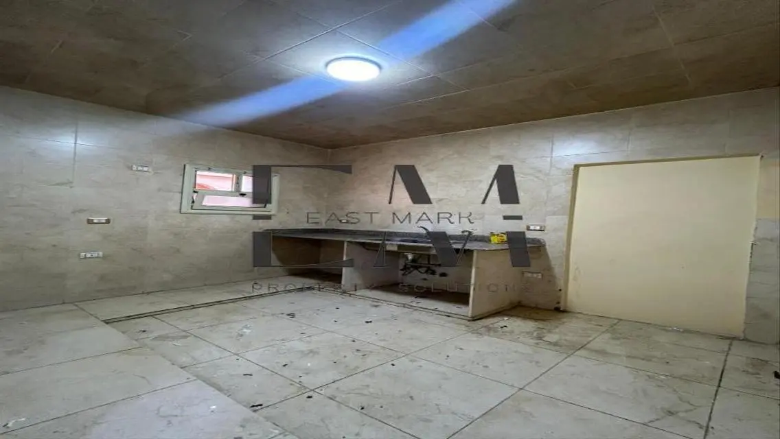 Apartment for Rent - 220 Square Meters for 30000