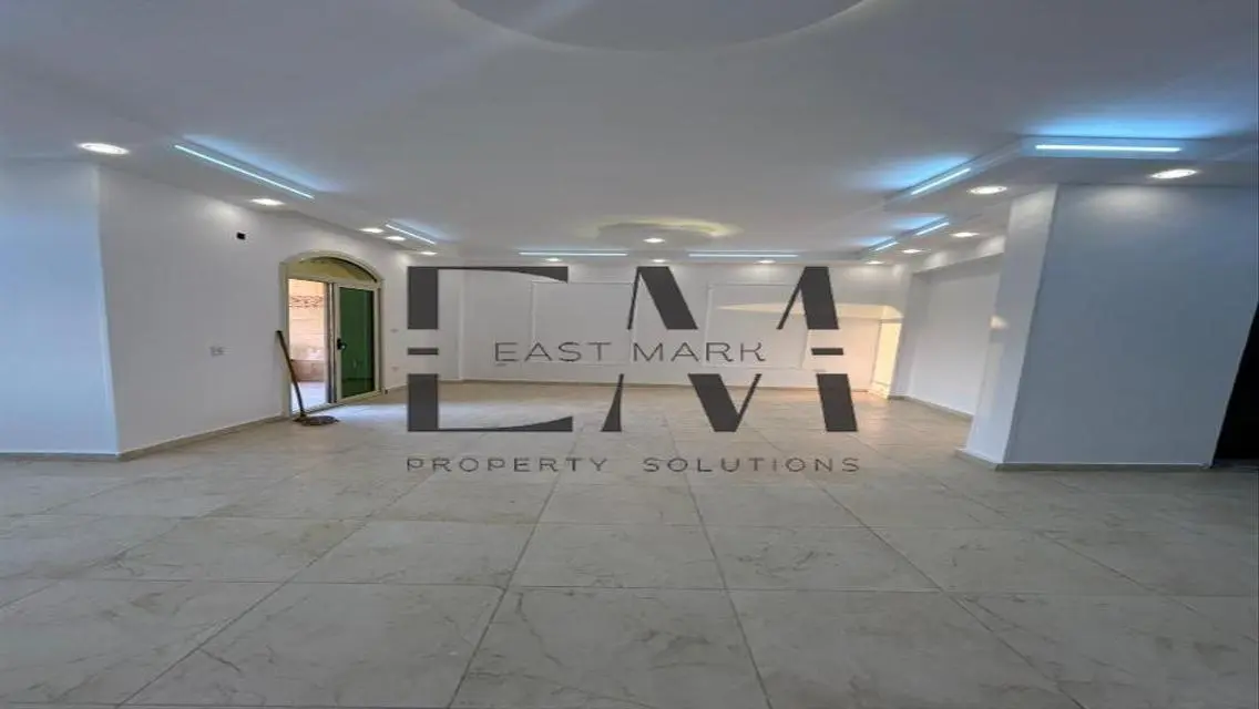 Apartment for Rent - 220 Square Meters for 30000