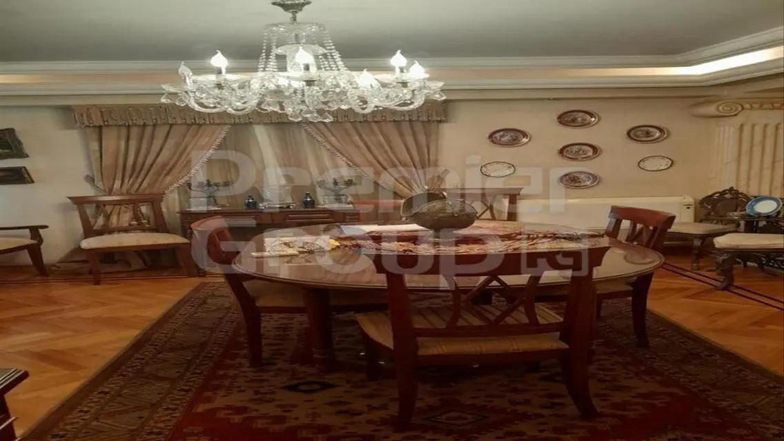 Luxury Villa with 4 Bedrooms for Sale