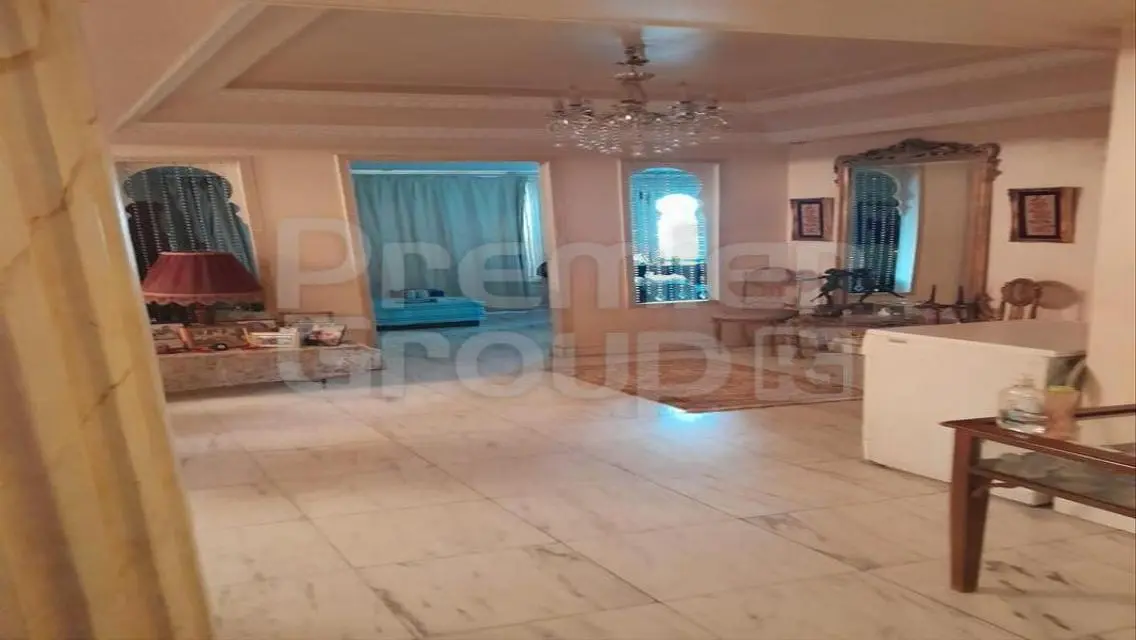 Luxury Villa with 4 Bedrooms for Sale