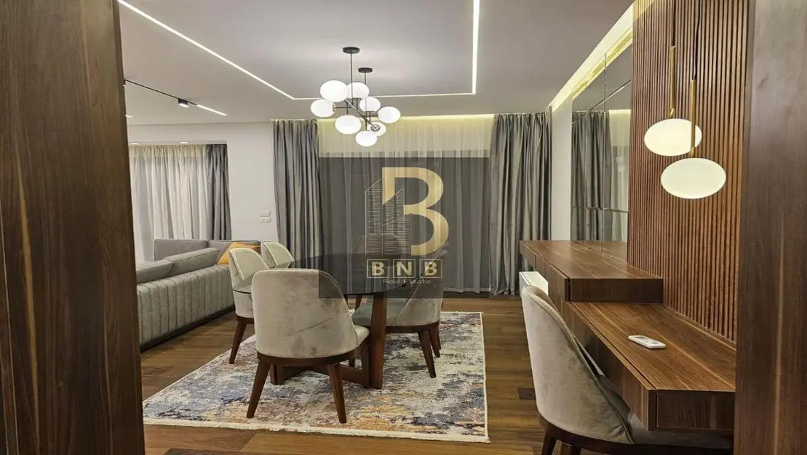 Luxury Apartment for Rent with Lake View