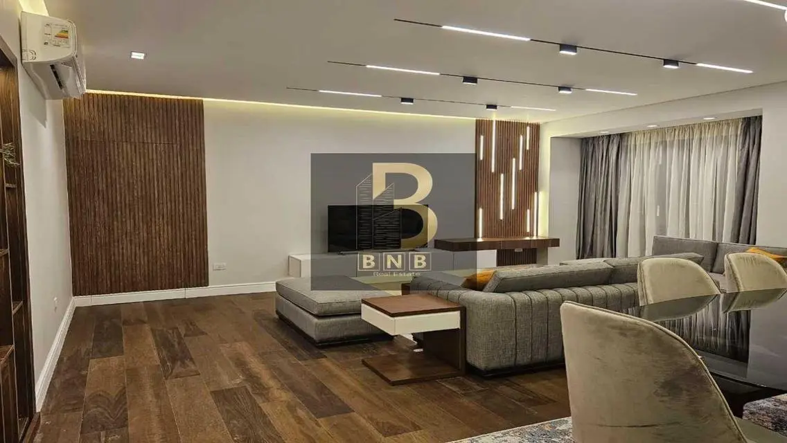 Luxury Apartment for Rent with Lake View