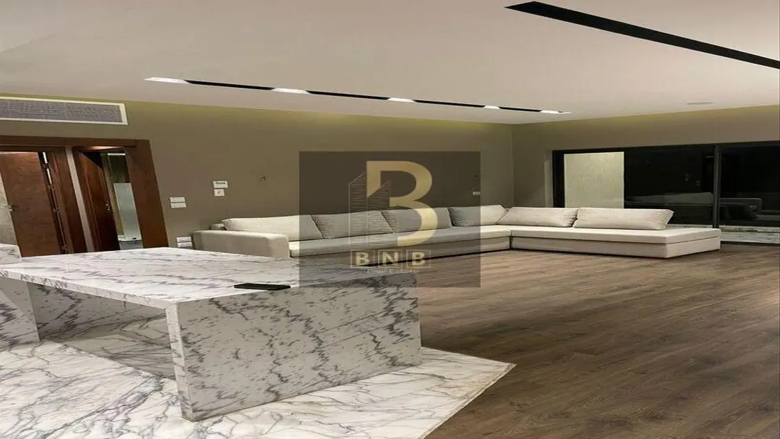 Luxury Apartment for Sale in the Heart of the City