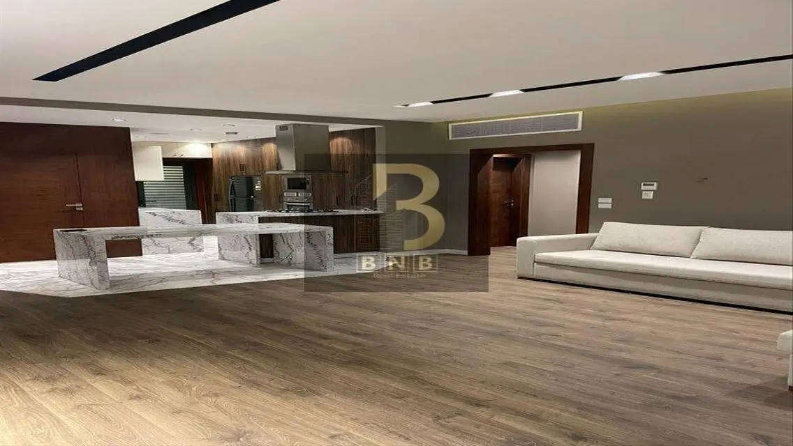 Luxury Apartment for Sale in the Heart of the City