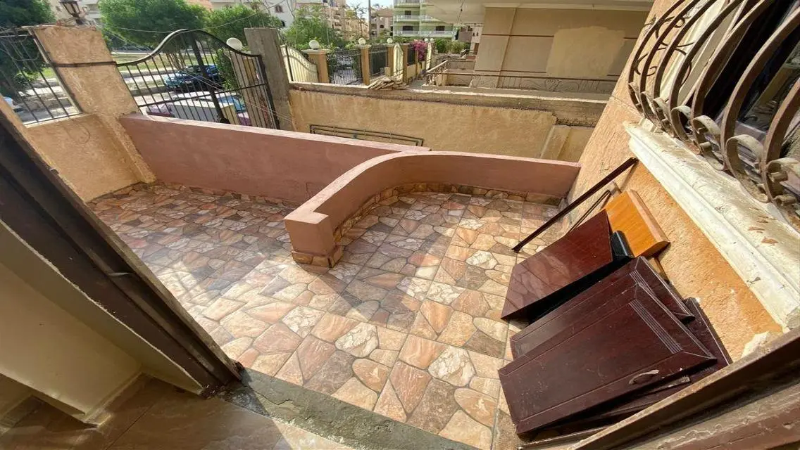 -180- Luxury Apartment for Sale with Private Garden