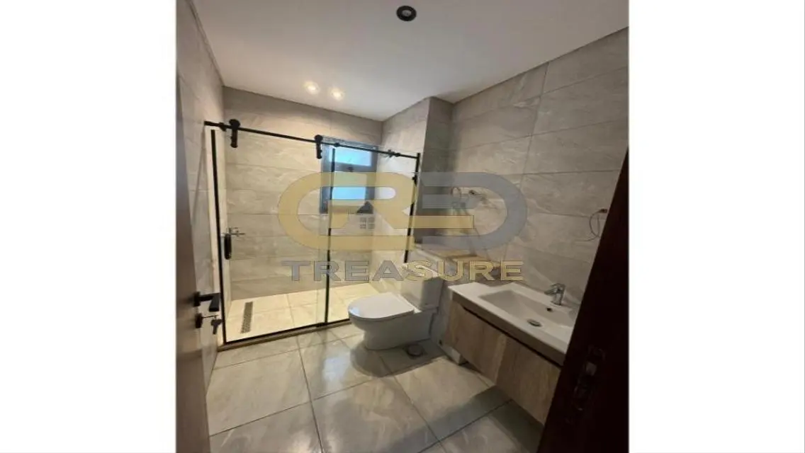 Fantastic Investment Opportunity in a Private Property