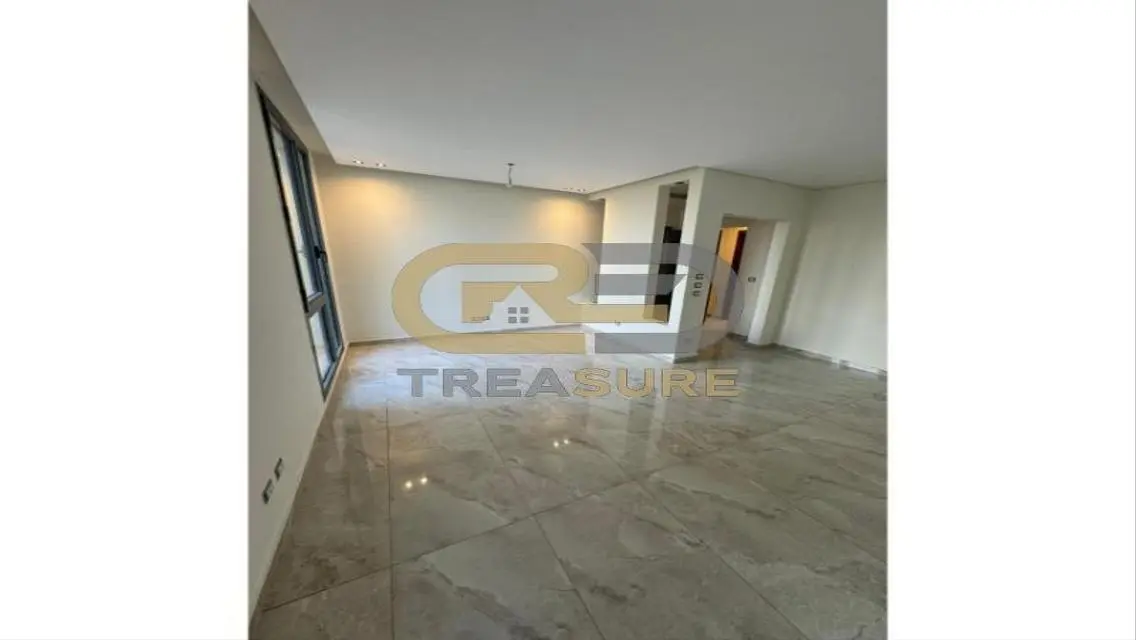 Fantastic Investment Opportunity in a Private Property