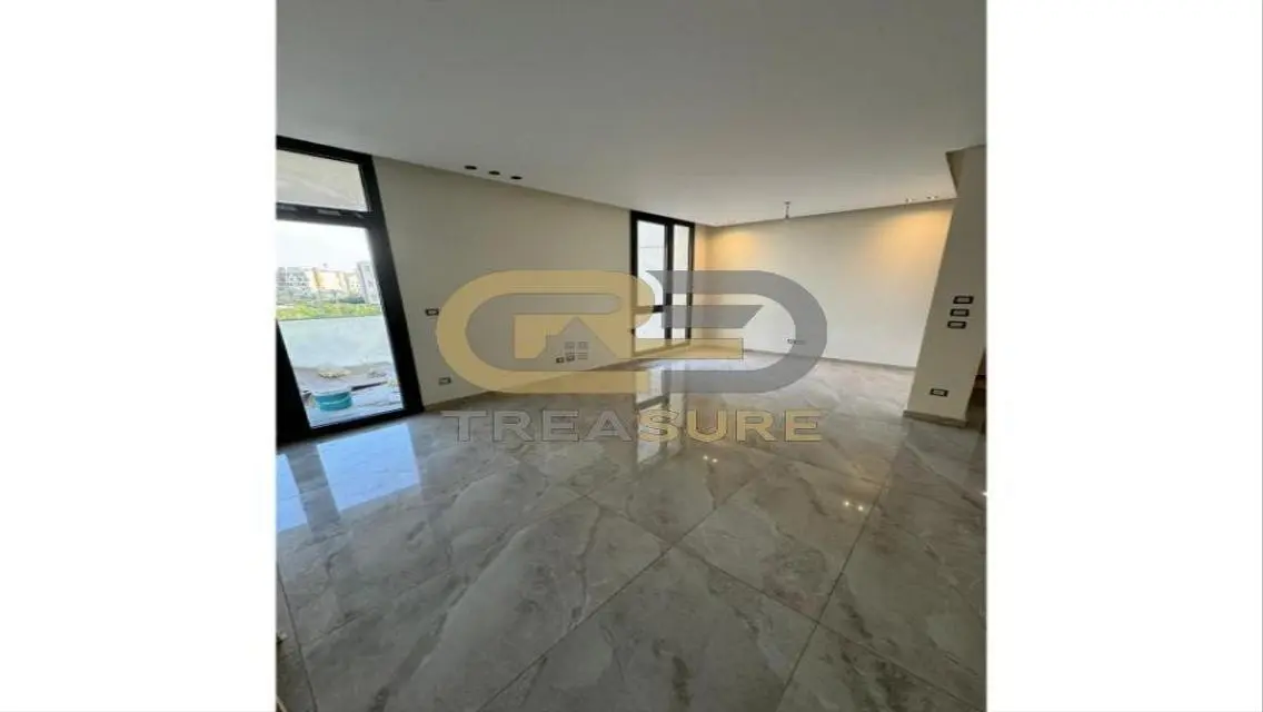 Fantastic Investment Opportunity in a Private Property