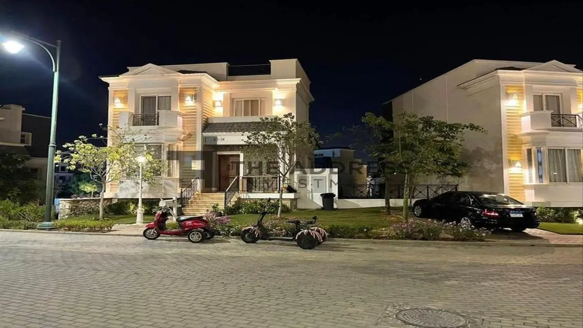 Luxurious Villa with Expansive Space in a Premium Resort