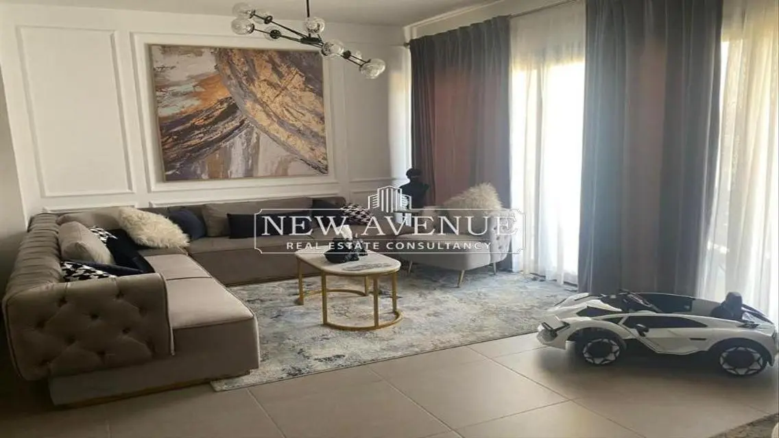 Luxury 3 Bedroom Apartment with Landmark View