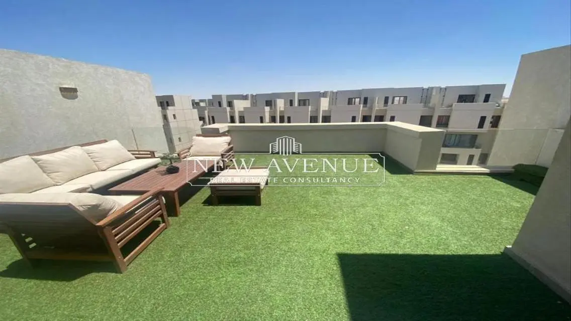 Luxury 3 Bedroom Apartment with Landmark View