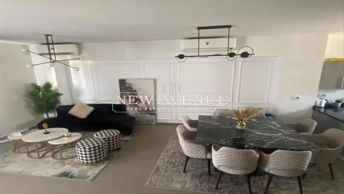 Luxury 3 Bedroom Apartment with Landmark View