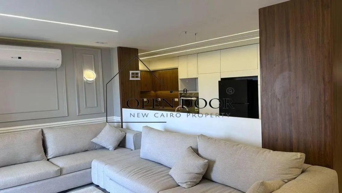 شقة فاخرة بتصميم عصري للإيجار بسعر 65000