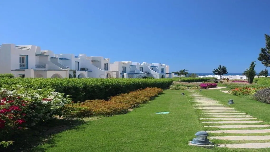 Luxury Apartment with Private Garden and Stunning View