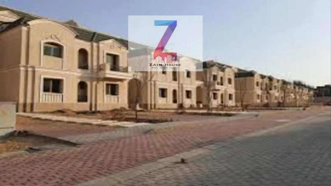منزل رائع مع شرفة للبيع بسعر متميز