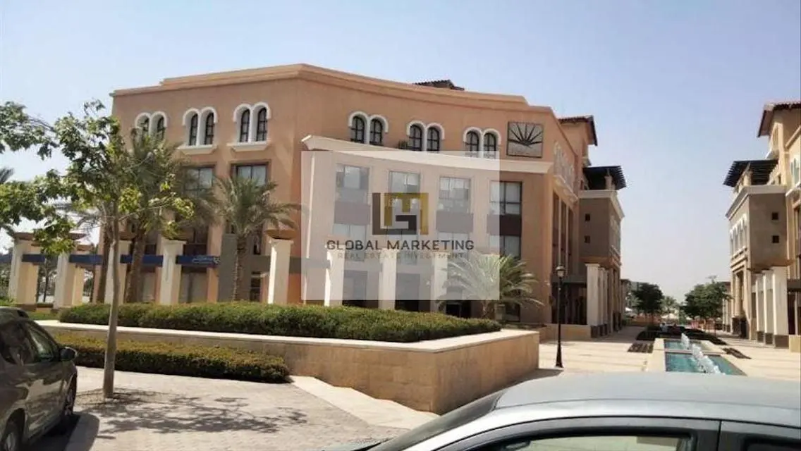 عرض مميز بمساحة 92 متر يضم كابلات ممدودة