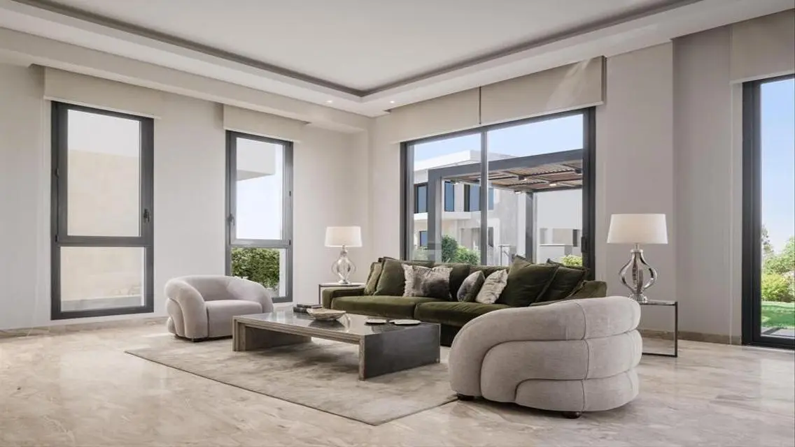 Luxury Apartment with Premier Amenities in Prime Location