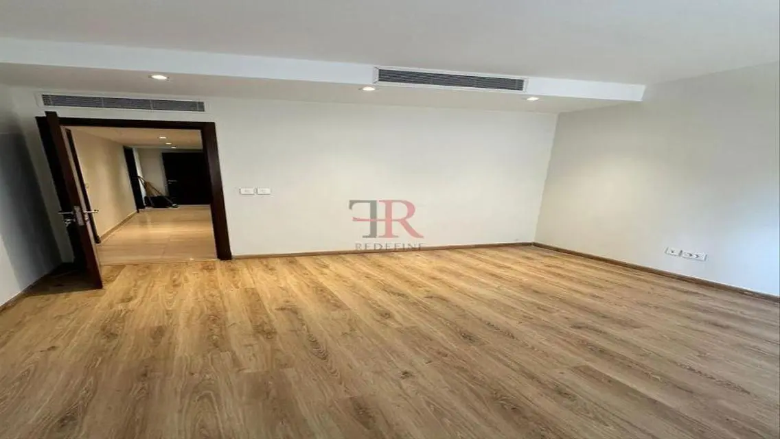 شقة فاخرة للإيجار بمساحة متر