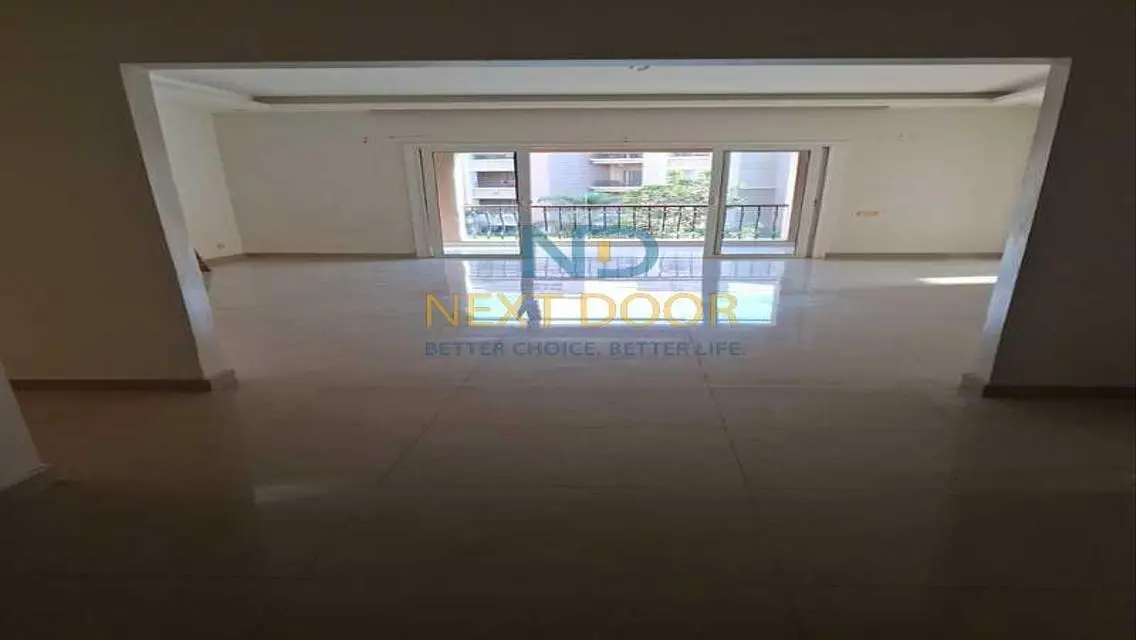 Luxurious Apartment with Spacious Layout for Rent in the City Center