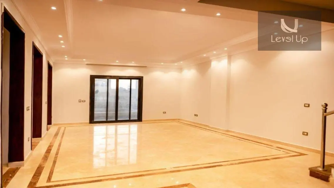 Luxurious 450 sqm Apartment with Stunning View