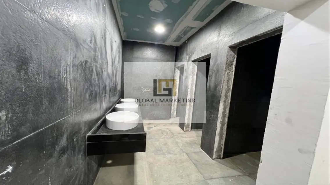 Luxury Apartment for Rent, 3000 Sq. M.