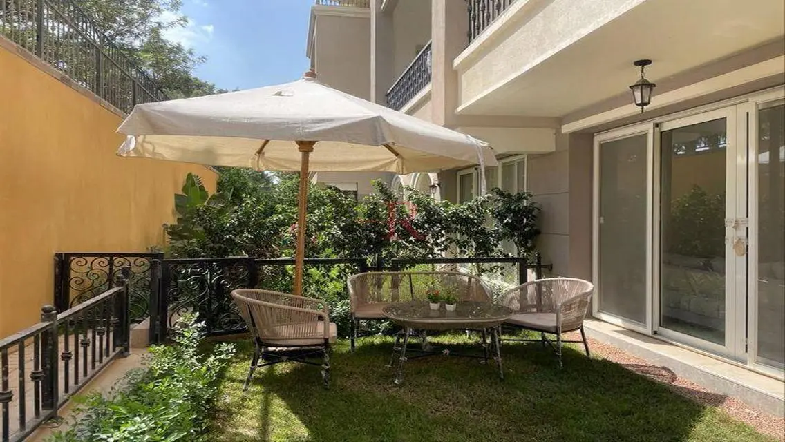 Luxury Apartment with Private Balcony and Garden