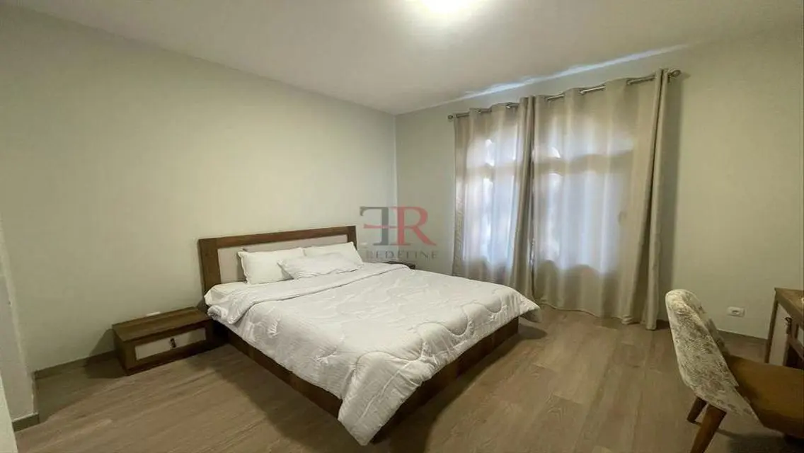 Luxury Apartment with Private Balcony and Garden