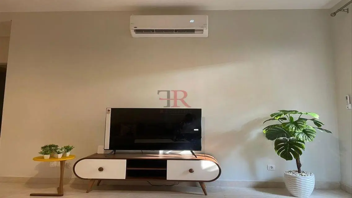 Luxury Apartment with Private Balcony and Garden