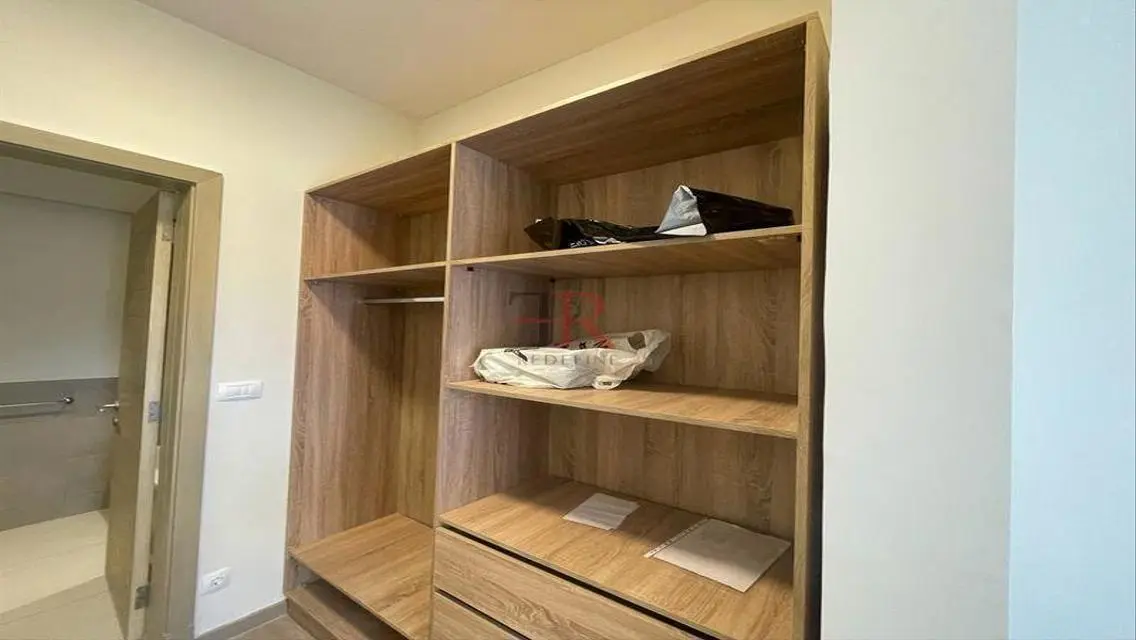 Luxury Apartment with Private Balcony and Garden