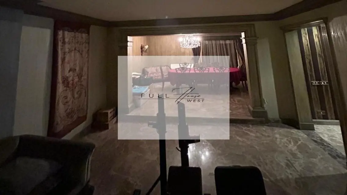 فيلا فاخرة مع مسبح خاص وحديقة في منطقة مميزة
