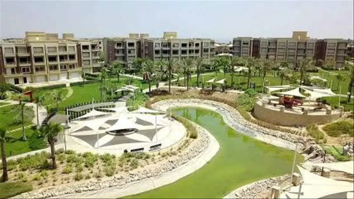 Luxurious Villa for Sale in New Giza Compound - 6 October