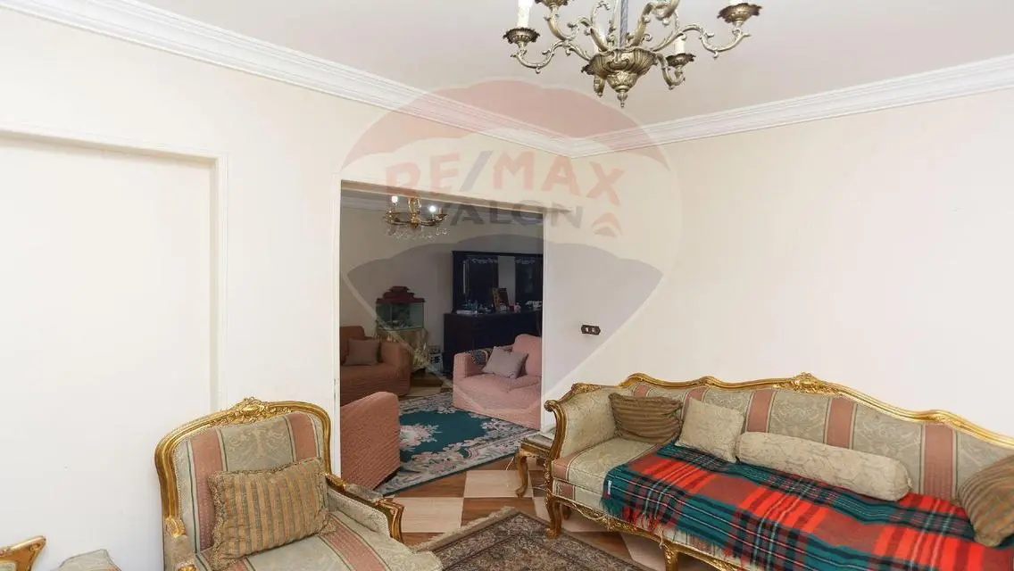 Stunning 100 sqm Apartment in the Heart of the City