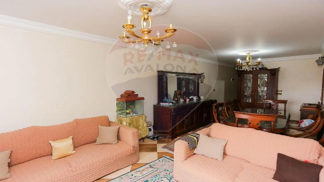 Stunning 100 sqm Apartment in the Heart of the City