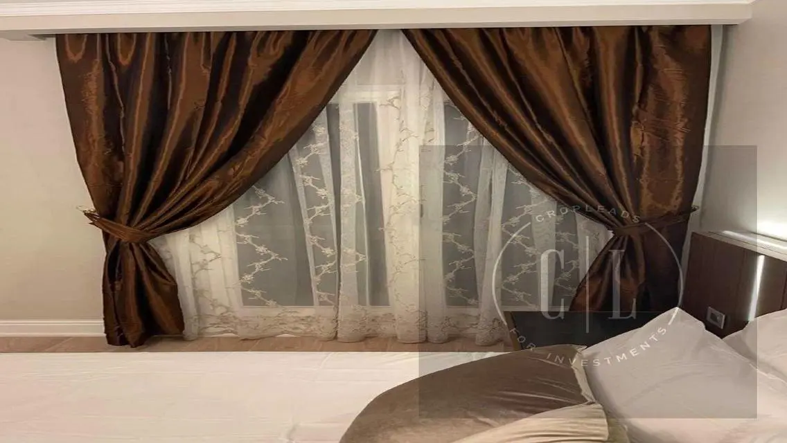 شقة فاخرة للبيع بإطلالة ساحرة