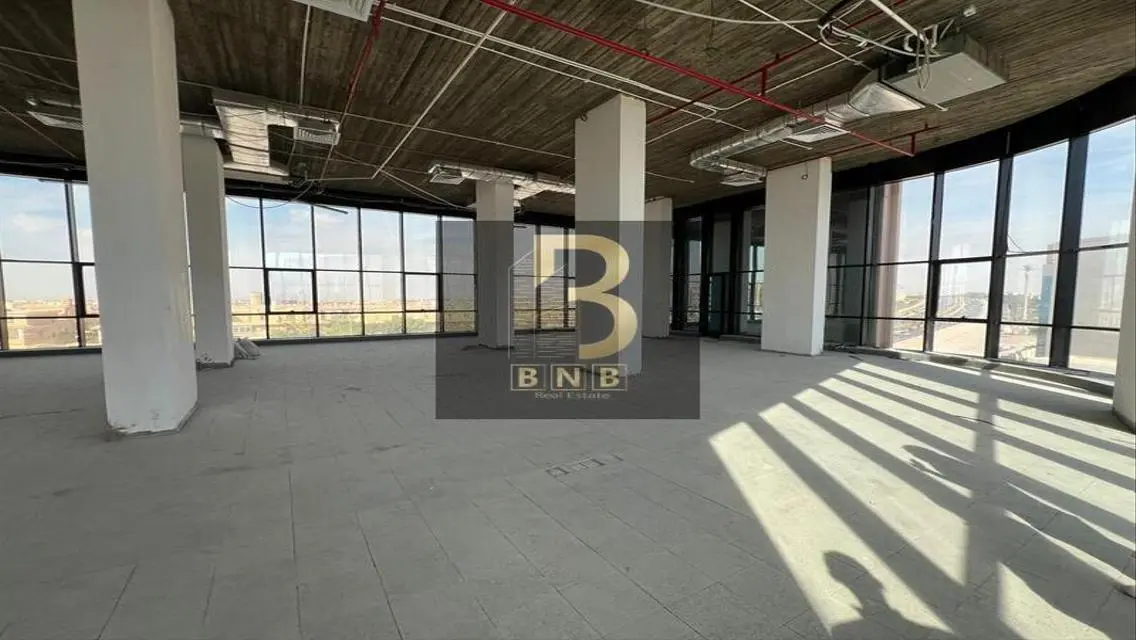 Spacious Luxury Apartment for Sale, 1250 sq. meters