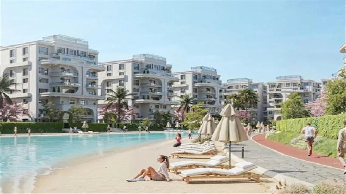 Luxury Villa with 8 Rooms, Private Pool & Garden