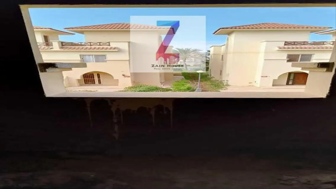 Exceptional Property with Balcony