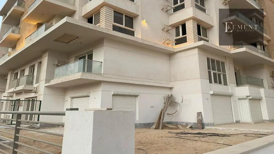 Stunning Villa with Spacious Living in a Prime Location