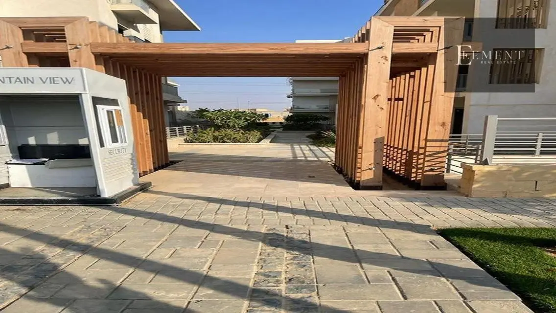 Stunning Villa with Spacious Living in a Prime Location