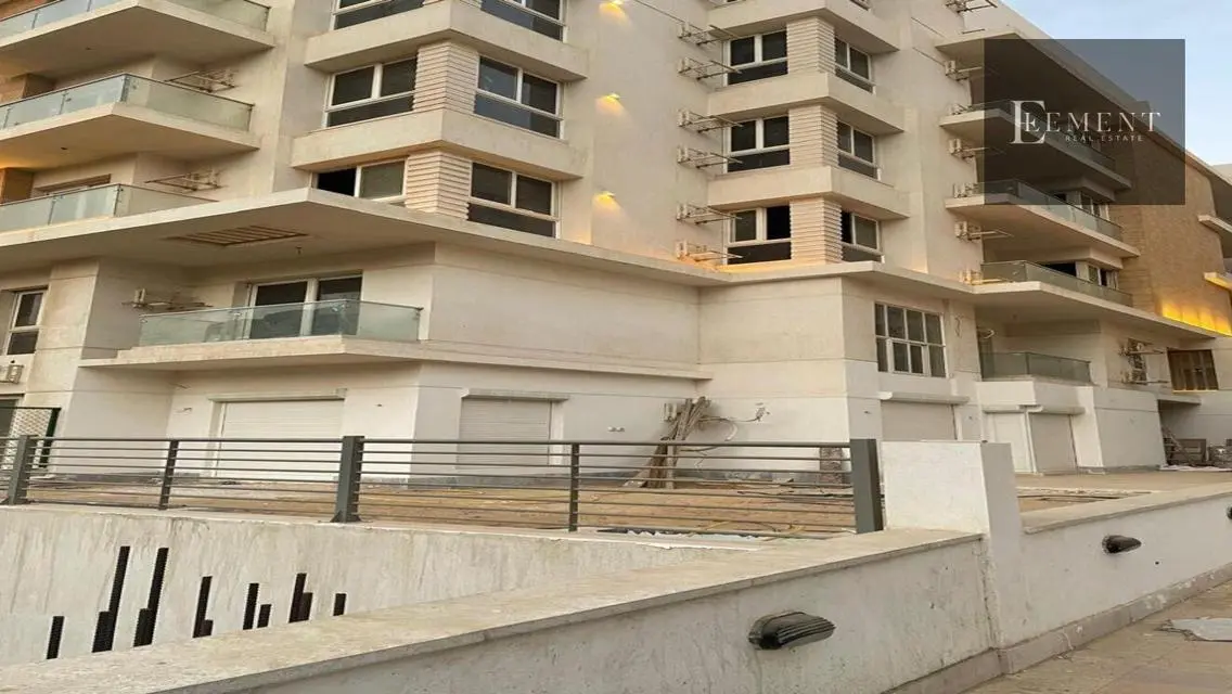 Stunning Villa with Spacious Living in a Prime Location