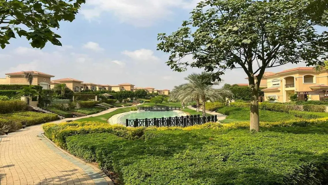 Luxury Villa for Sale with Private Garden in Prime Location