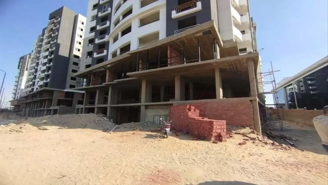مساحة تجارية للبيع في مول ريتش بوينت - النزهة