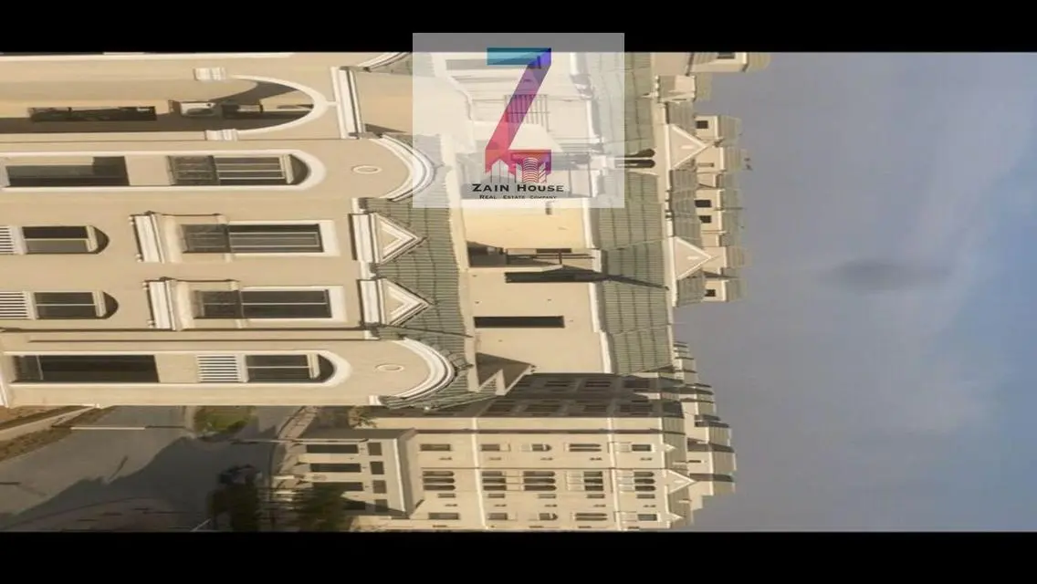 شقة فاخرة بمساحة 3900 متر للبيع