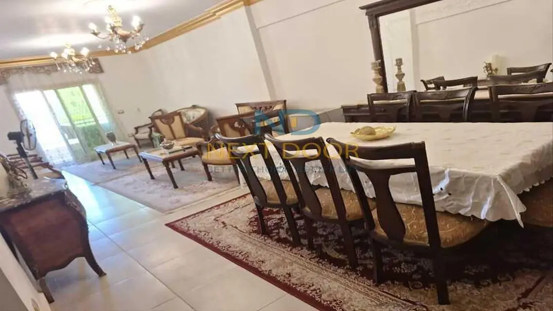 شقة حديثة للبيع بإطلالة رائعة  في وسط المدينة