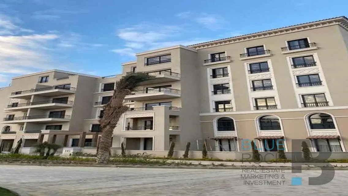 Luxury Apartment with 3 Bedrooms Overlooking Lakes